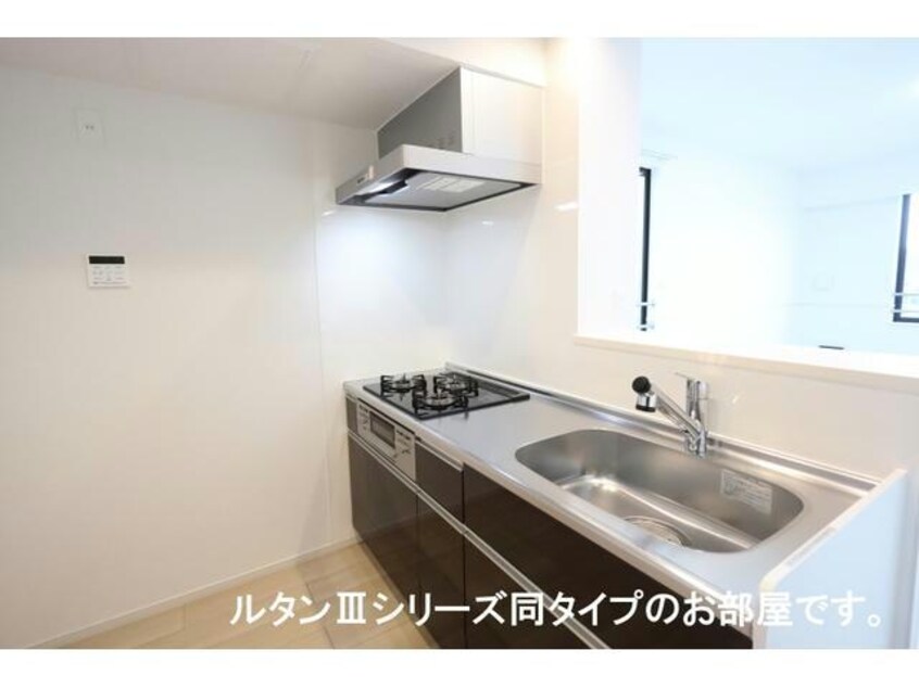  総武線/稲毛駅 バス21分長沼原町下車:停歩4分 3階 建築中