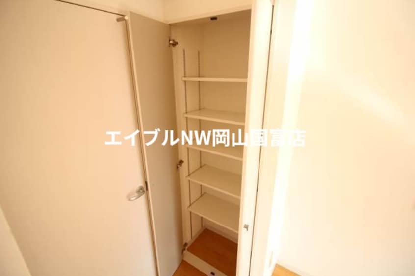  ヴィラ　プリマ