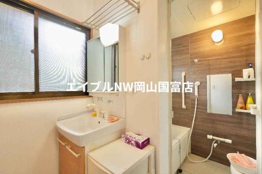  赤穂線（岡山県内）/日生駅 徒歩6分 1-2階 築47年