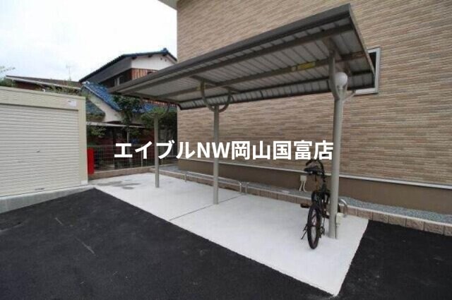  岡山市電東山本線<岡山電気軌道>/東山・おかでんミュージアム駅 徒歩30分 1階 築9年