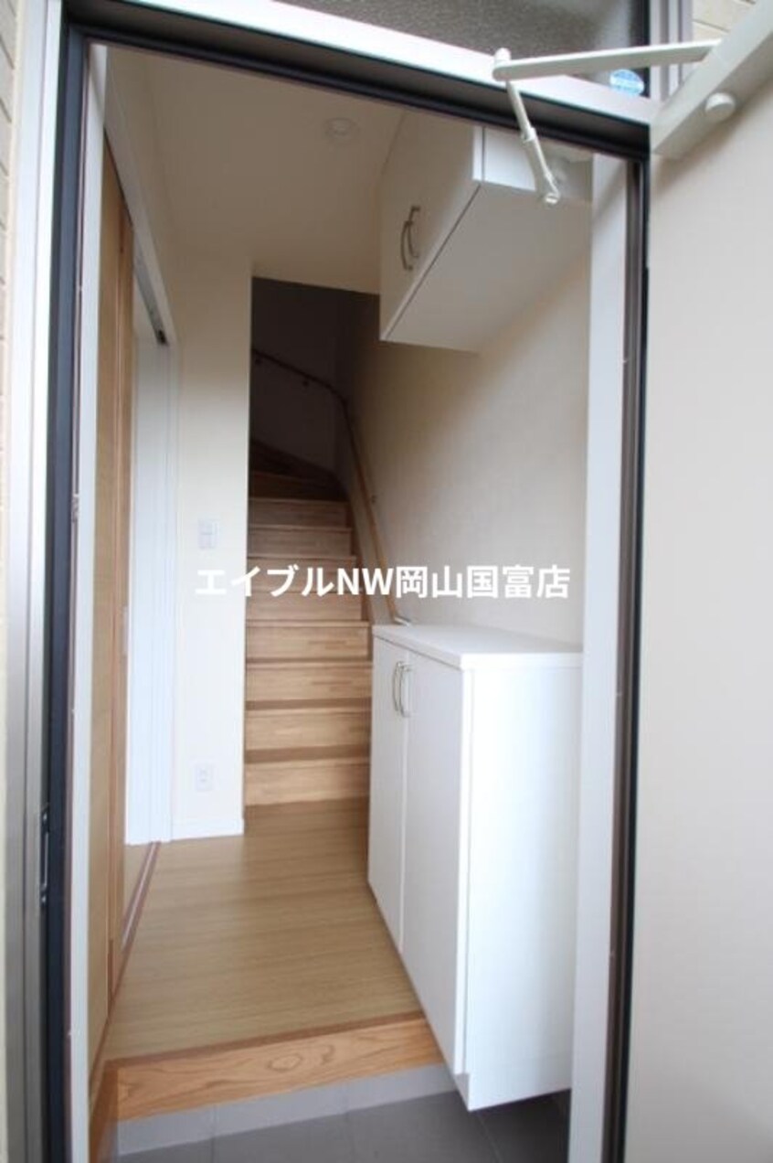  メゾネット八幡　B棟