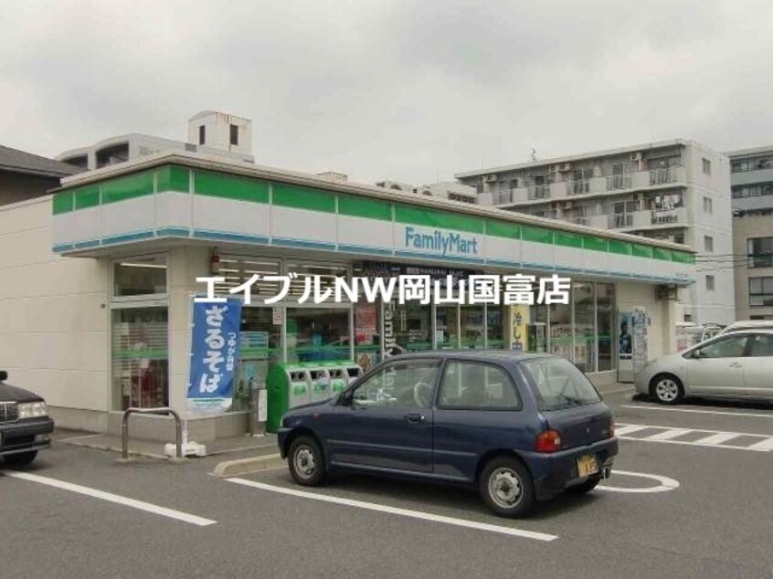 ファミリーマート東岡山駅前店(コンビニ)まで461m クレールシャトー吉田　Ｂ