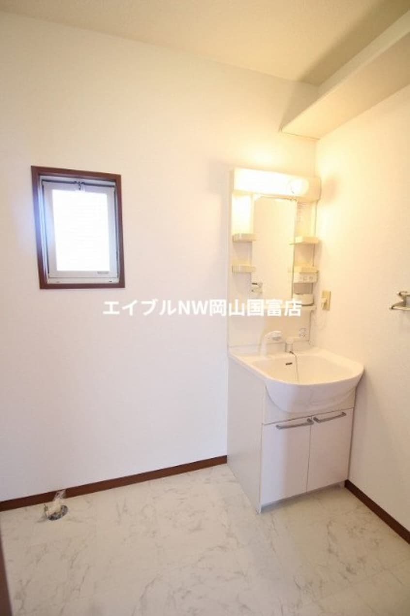  岡山市電東山本線<岡山電気軌道>/東山・おかでんミュージアム駅 徒歩53分 2階 築22年