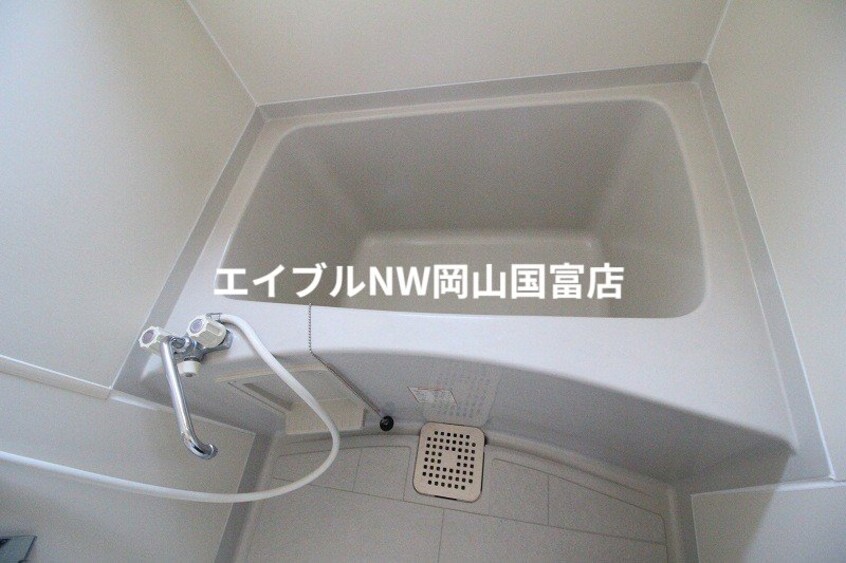  岡山市電東山本線<岡山電気軌道>/東山・おかでんミュージアム駅 徒歩35分 1階 築27年