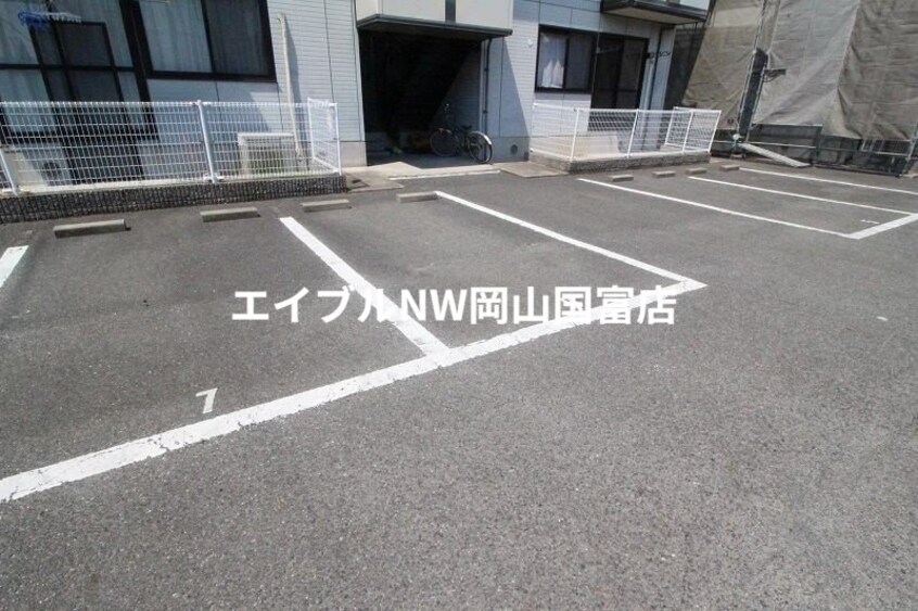  岡山市電東山本線<岡山電気軌道>/東山・おかでんミュージアム駅 徒歩35分 1階 築27年