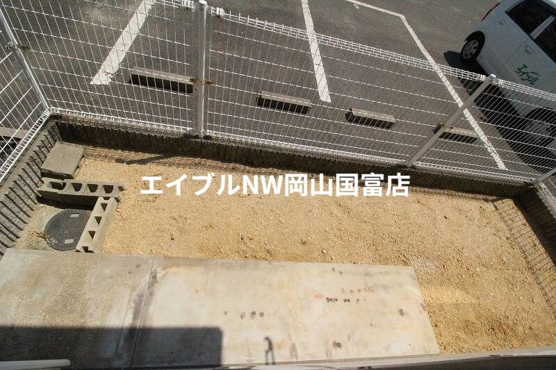  岡山市電東山本線<岡山電気軌道>/東山・おかでんミュージアム駅 徒歩35分 1階 築27年