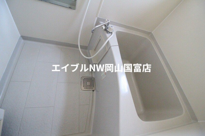  岡山市電東山本線<岡山電気軌道>/東山・おかでんミュージアム駅 徒歩35分 1階 築27年