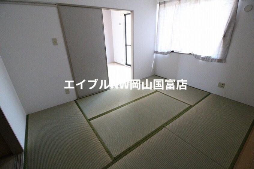  岡山市電東山本線<岡山電気軌道>/東山・おかでんミュージアム駅 徒歩35分 1階 築27年