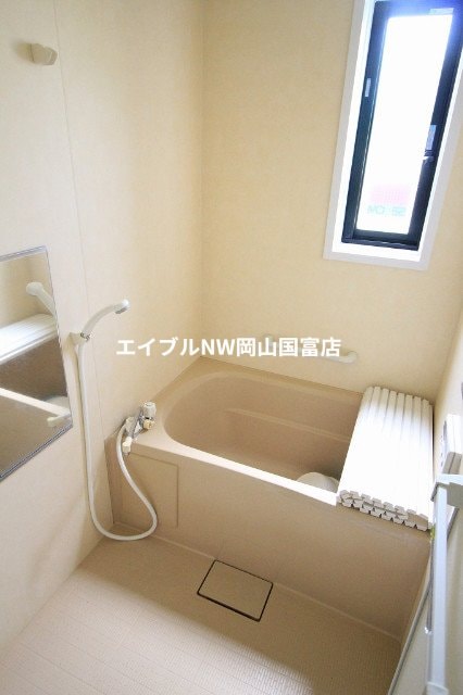  岡山市電東山本線<岡山電気軌道>/中納言駅 徒歩10分 1階 築22年