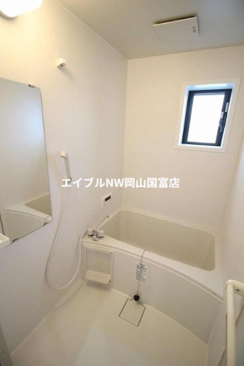  岡山市電東山本線<岡山電気軌道>/東山・おかでんミュージアム駅 徒歩36分 1階 築5年