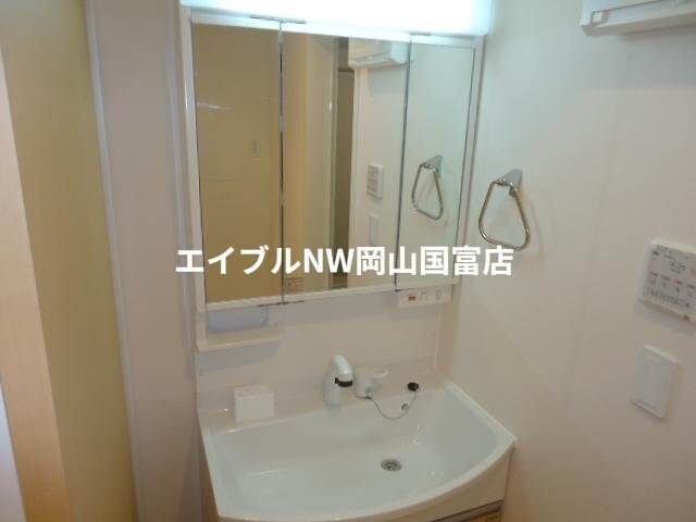  岡山市電東山本線<岡山電気軌道>/東山・おかでんミュージアム駅 徒歩82分 2階 築9年