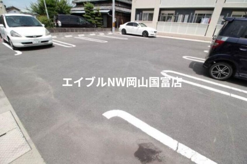  岡山市電東山本線<岡山電気軌道>/東山・おかでんミュージアム駅 徒歩30分 1階 築12年