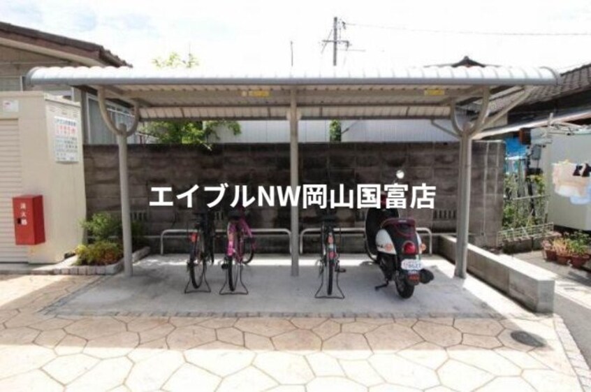  岡山市電東山本線<岡山電気軌道>/東山・おかでんミュージアム駅 徒歩30分 1階 築12年