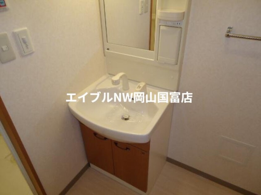  山陽本線（中国）/万富駅 徒歩7分 2階 築16年