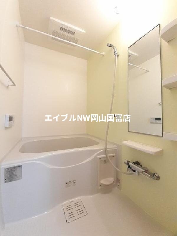  山陽本線（中国）/高島駅 徒歩15分 1階 築9年