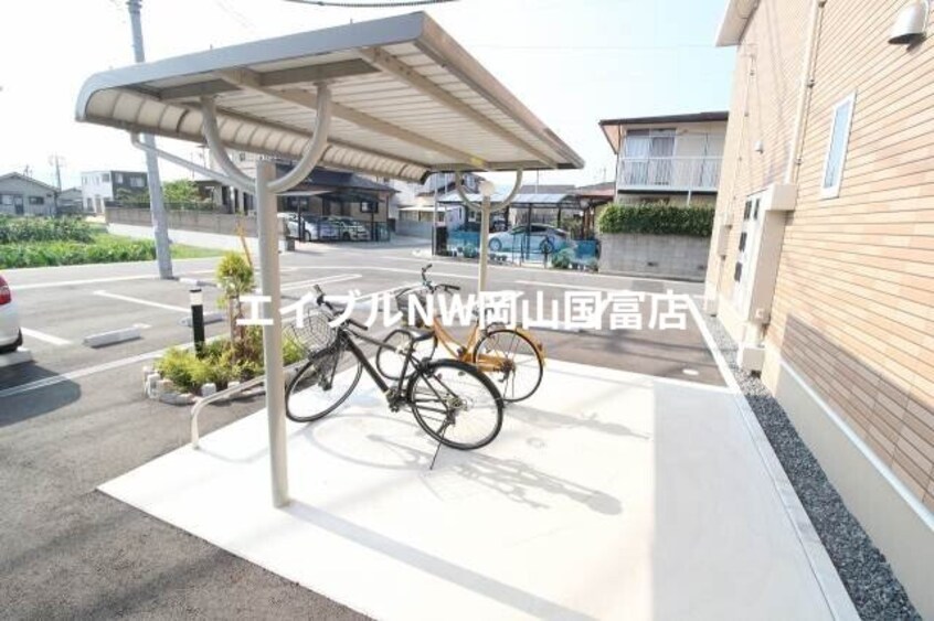  山陽本線（中国）/高島駅 徒歩15分 1階 築9年