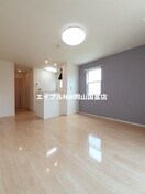  山陽本線（中国）/高島駅 徒歩15分 1階 築9年