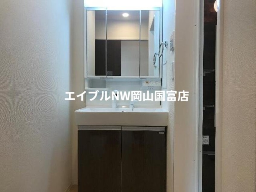 赤穂線（岡山県内）/邑久駅 徒歩15分 2階 築5年