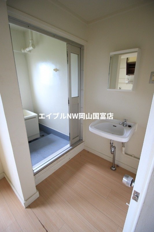  山陽本線（中国）/万富駅 徒歩9分 4階 築53年