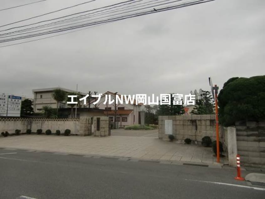 岡山県立岡山操山高校(高等学校/高等専門学校)まで778m Y.A.F.国富Ⅲ　Ｂ棟