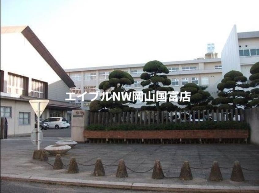 岡山県立岡山南高等学校(高等学校/高等専門学校)まで1626m 宇野線<宇野みなと線>/大元駅 徒歩5分 7階 築13年