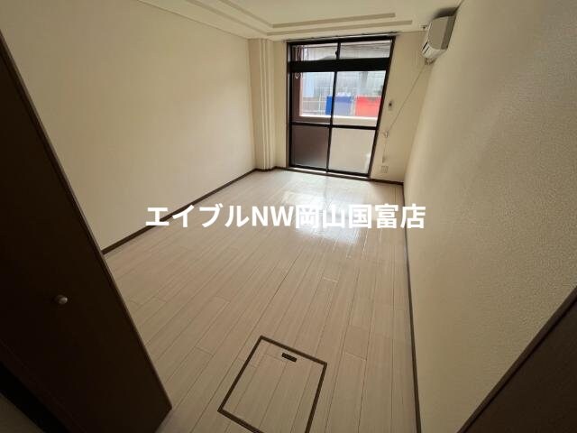 室内 山陽本線（中国）/西川原駅 徒歩7分 1階 築26年