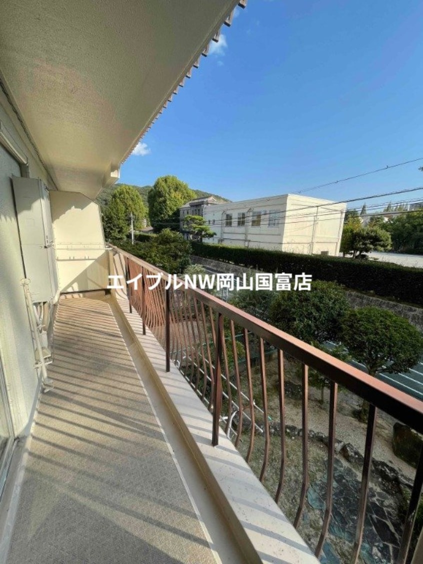  岡山市電東山本線<岡山電気軌道>/東山・おかでんミュージアム駅 徒歩10分 2階 築52年