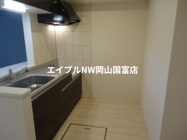 キッチン 岡山市電東山本線<岡山電気軌道>/東山・おかでんミュージアム駅 徒歩32分 1階 築6年