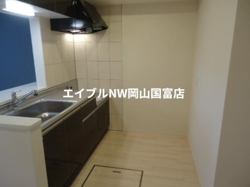 キッチン 岡山市電東山本線<岡山電気軌道>/東山・おかでんミュージアム駅 徒歩32分 1階 築6年