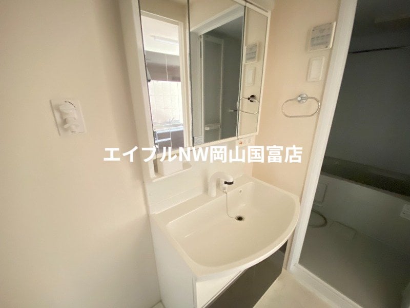  岡山市電東山本線<岡山電気軌道>/東山・おかでんミュージアム駅 徒歩36分 2階 築8年