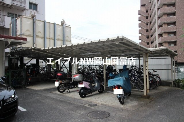  岡山市電東山本線<岡山電気軌道>/東山・おかでんミュージアム駅 徒歩11分 2階 築52年