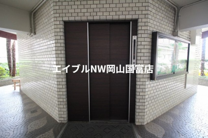  岡山市電東山本線<岡山電気軌道>/東山・おかでんミュージアム駅 徒歩11分 2階 築52年