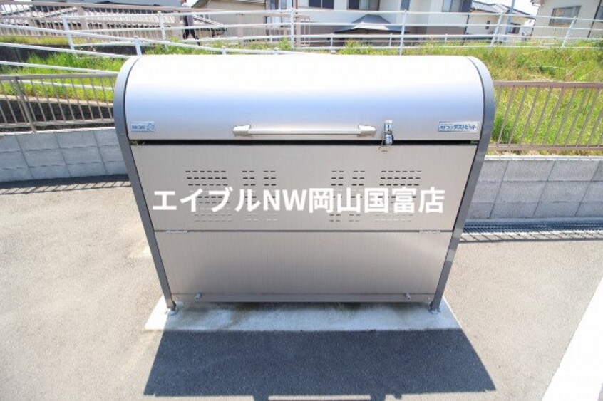  ドゥミュミュール