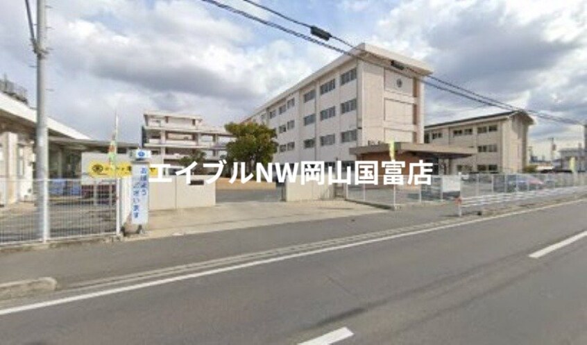 岡山市立平井小学校(小学校)まで1207m Merveille　A棟