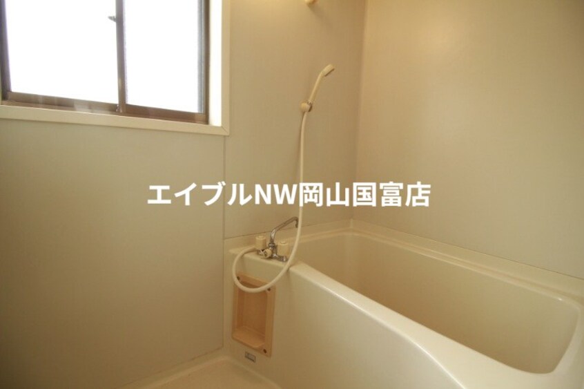  岡山市電東山本線<岡山電気軌道>/東山・おかでんミュージアム駅 徒歩77分 2階 築31年