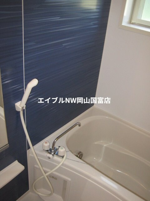  赤穂線（岡山県内）/香登駅 徒歩22分 1階 築17年