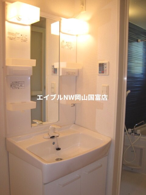  赤穂線（岡山県内）/香登駅 徒歩22分 1階 築17年