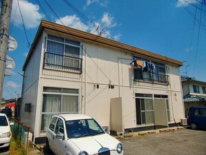 コーポからまつ