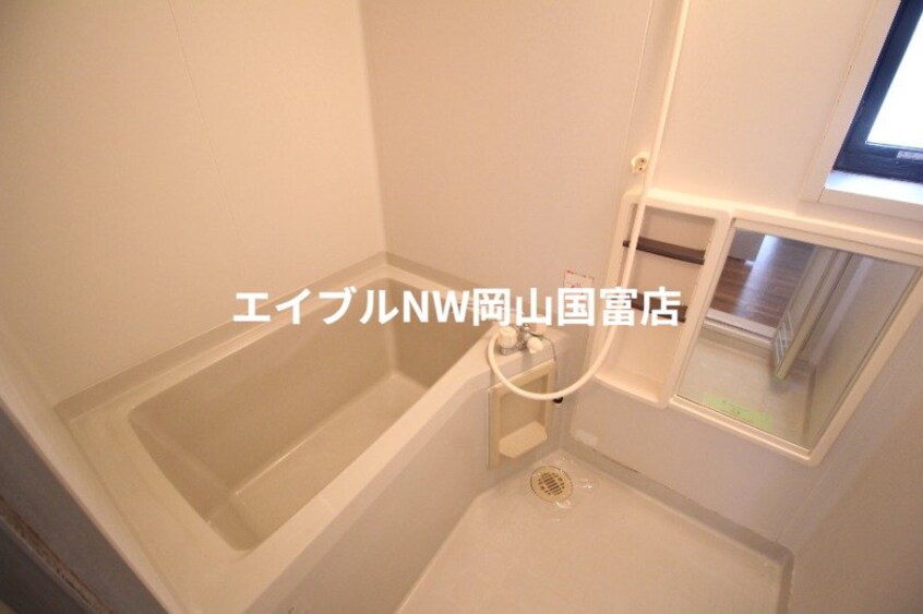  山陽本線（中国）/高島駅 徒歩15分 1階 築30年