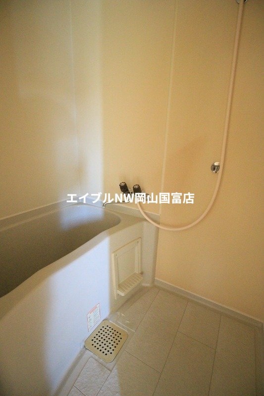  ブライトライツ高島