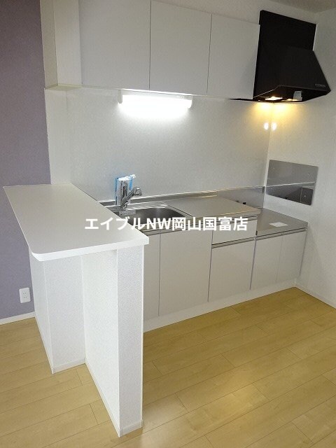  山陽本線（中国）/万富駅 徒歩11分 2階 築8年