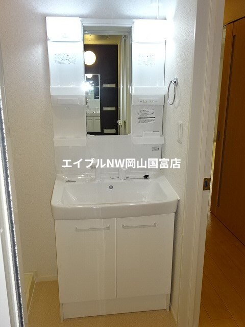  山陽本線（中国）/万富駅 徒歩11分 2階 築8年