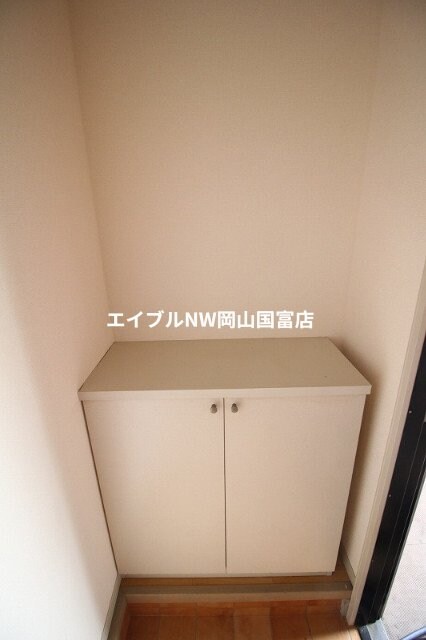  岡山市電東山本線<岡山電気軌道>/東山・おかでんミュージアム駅 徒歩23分 1階 築27年