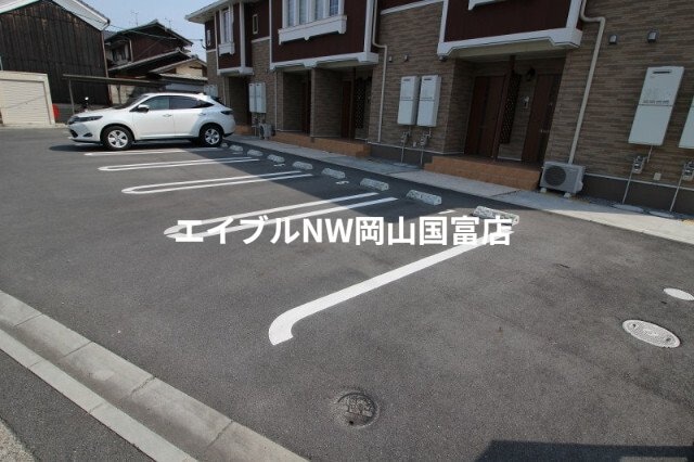  山陽本線（中国）/東岡山駅 徒歩8分 1階 築9年