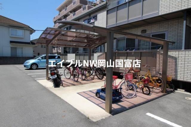  山陽本線（中国）/岡山駅 バス30分自動車学校入口下車:停歩2分 2階 築15年