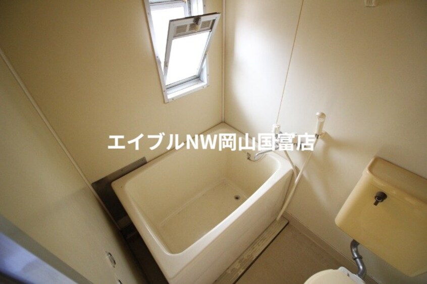  山陽本線（中国）/高島駅 徒歩18分 2階 築41年