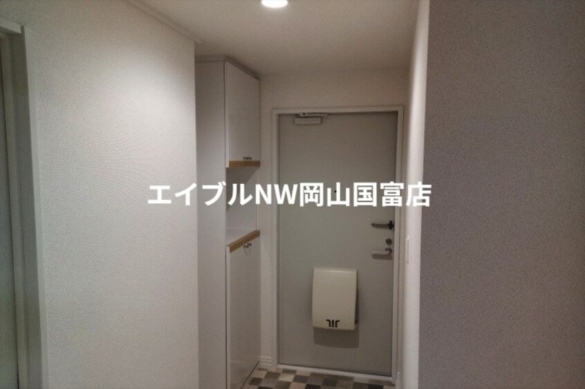  山陽本線（中国）/高島駅 徒歩9分 1階 築32年