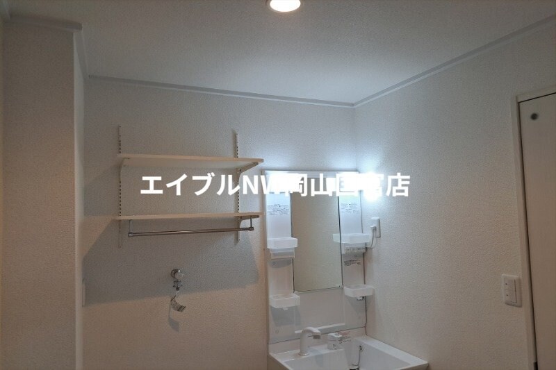  山陽本線（中国）/高島駅 徒歩9分 1階 築32年