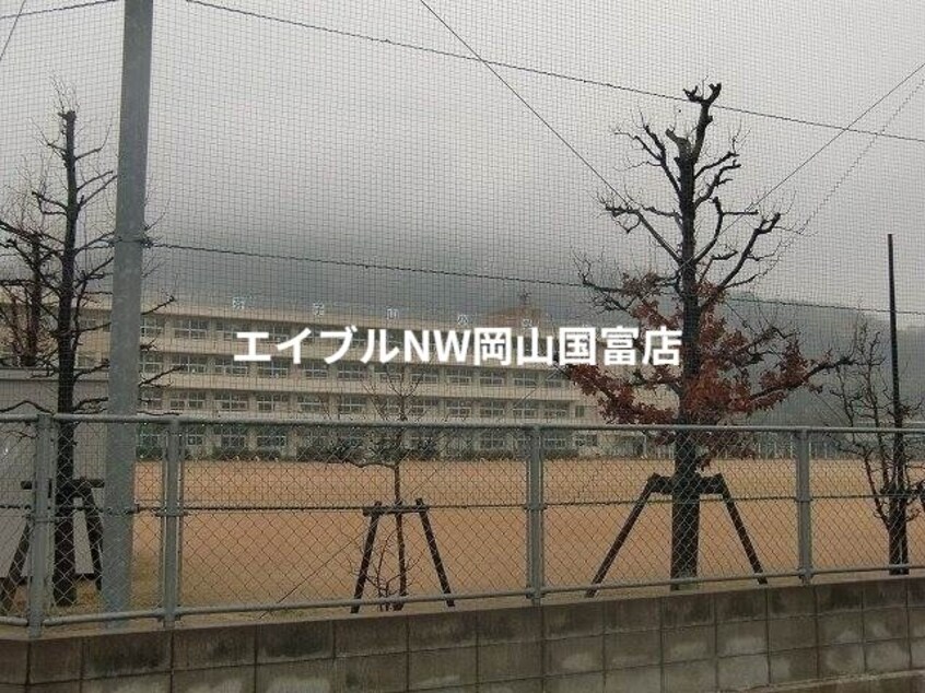 岡山市立芥子山小学校(小学校)まで1145m 赤穂線（岡山県内）/大多羅駅 徒歩21分 1階 築2年