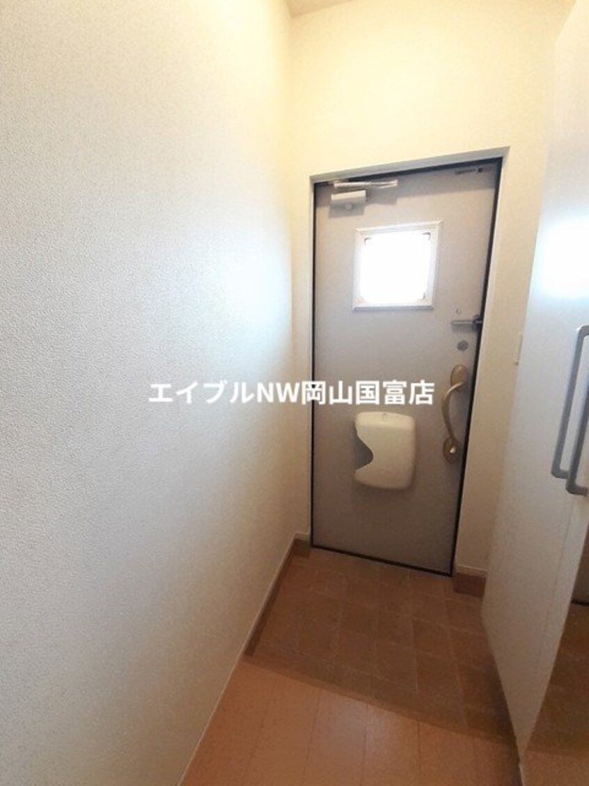  山陽本線（中国）/岡山駅 バス34分新道山陽マルナカ前下車:停歩8分 2階 築12年